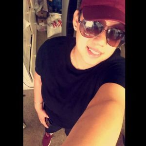 Meet your Posher, Hernandez