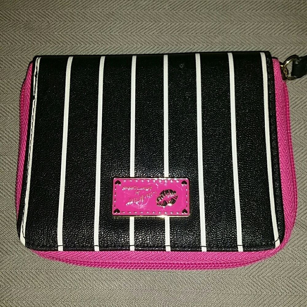 LOVE BETSEY JOHNSON WALLET! HOT PINK, BLACK! NEW!