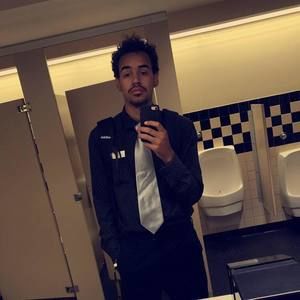 Meet your Posher, Julian