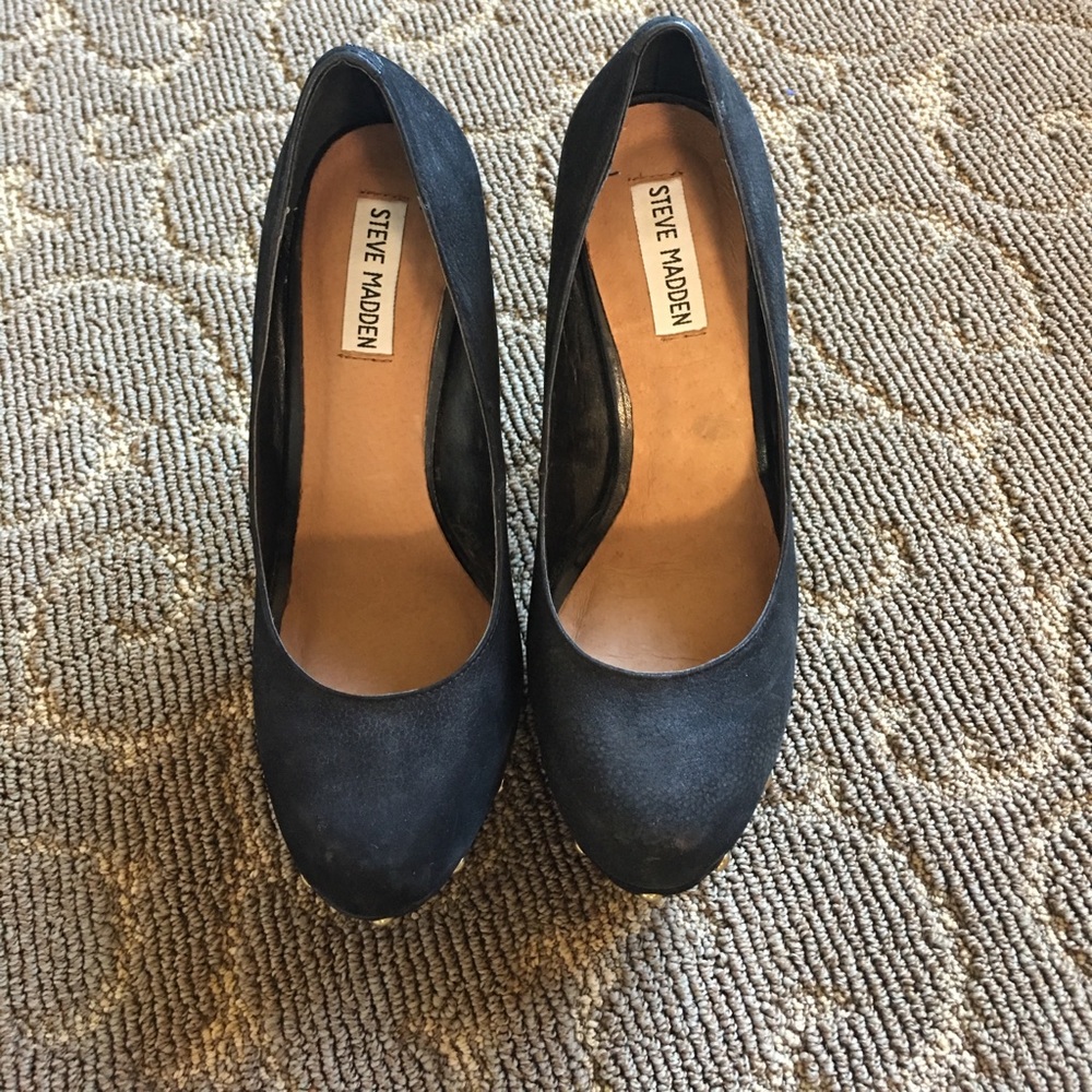 Black Steve Madden high heels