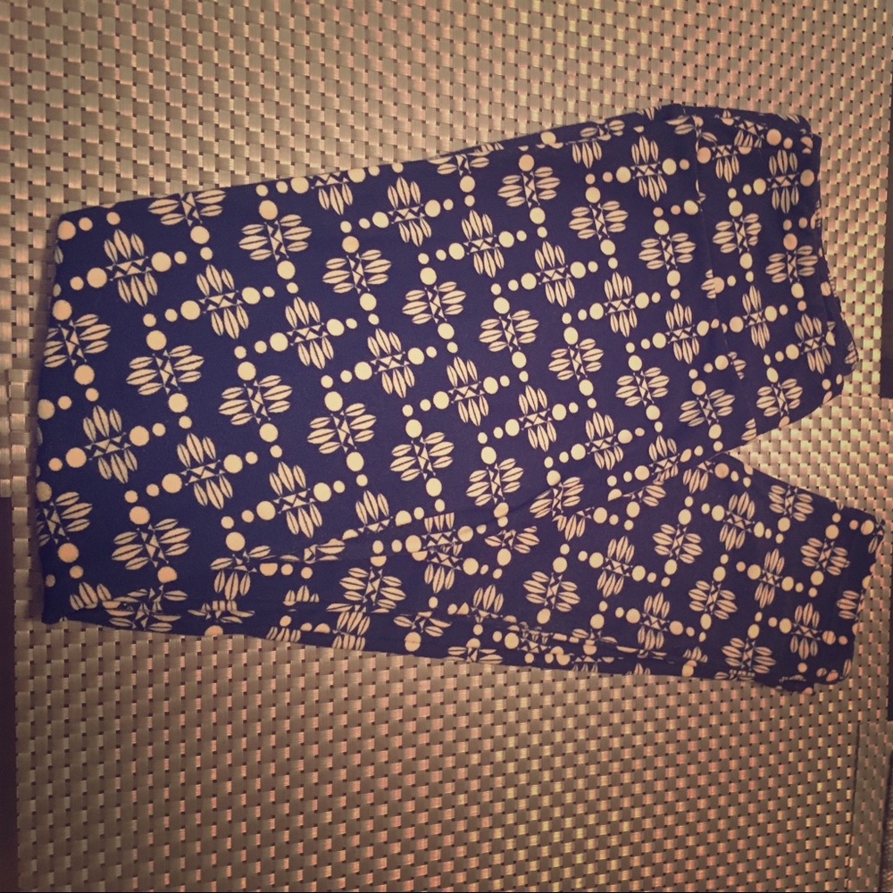 Navy base LuLaRoe leggings