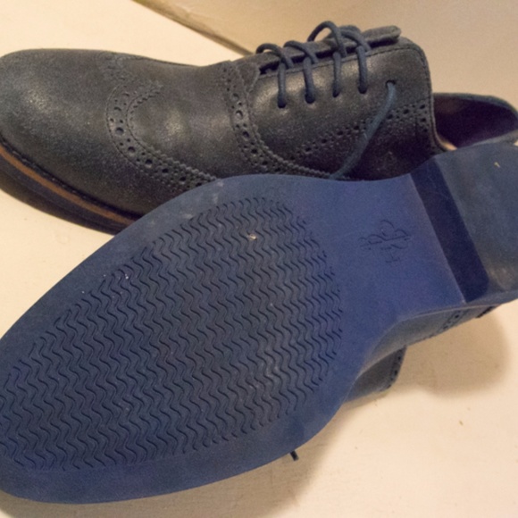 Cole Haan Blue Oxfords -Excellent Condition - Picture 2 of 4