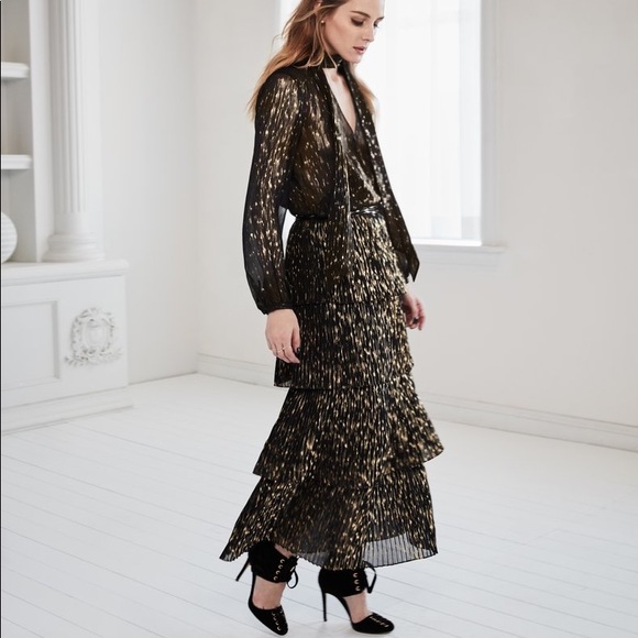 olivia palermo Dresses & Skirts - Olivia Palermo holiday skirt✨