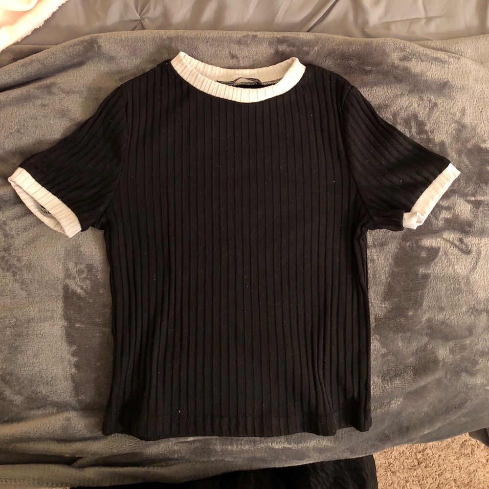 Brandy Melville Tee
