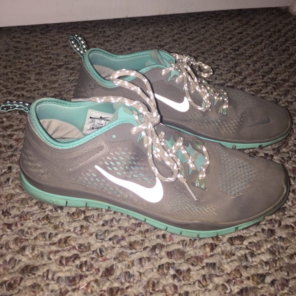 Nike free run great condition!! Barely worn