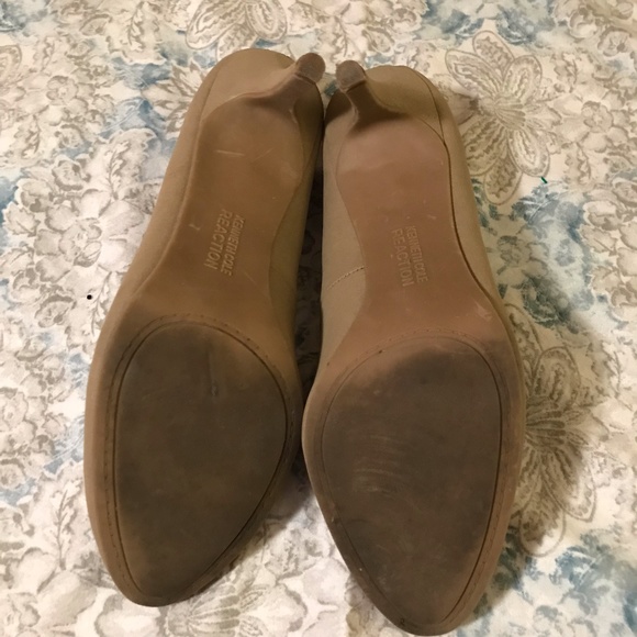 Kenneth Cole Reaction Tan Faux Suede High Heels - Picture 6 of 6
