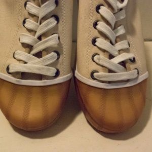 Sorel Sneakers - So Cute - Like New!