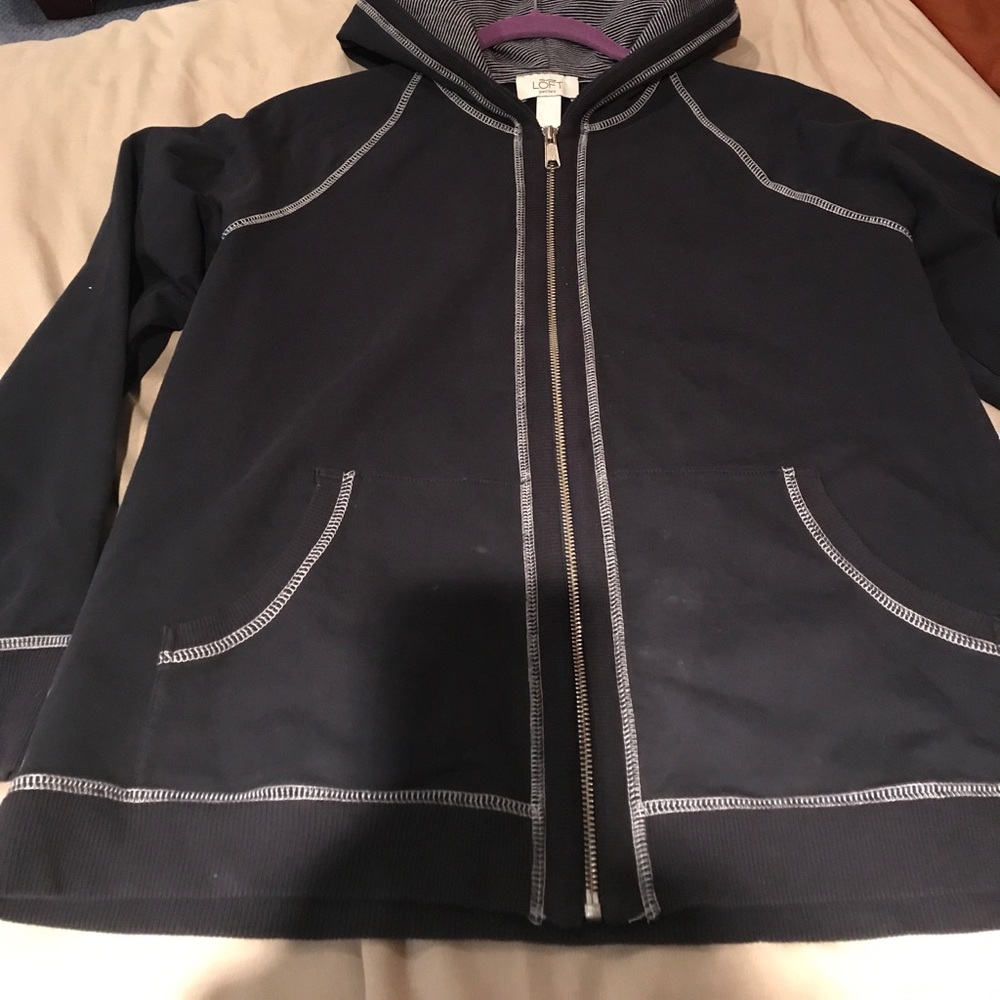 Front zipper sweatshirt