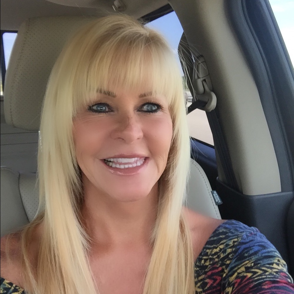 Meet your Posher, Kelly