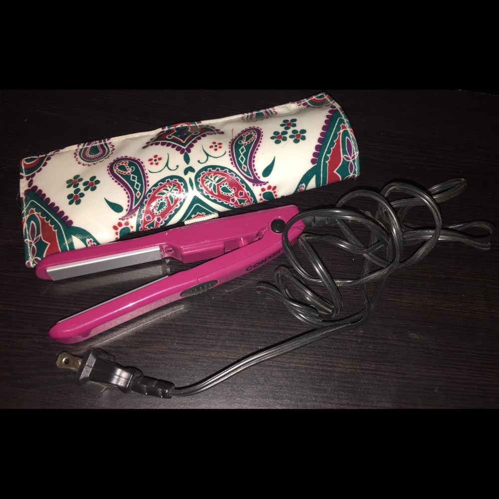Travel Straightener