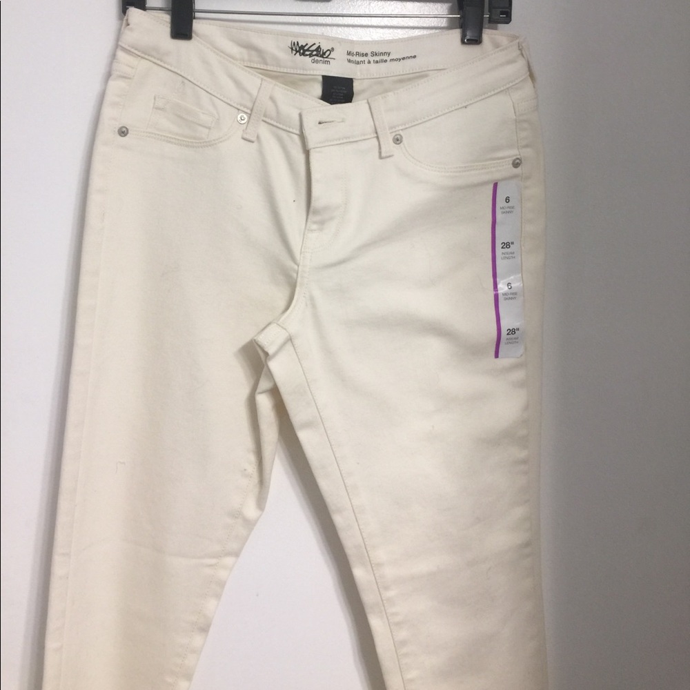 Ladies Mid Rise Skinny denim