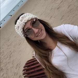 Meet your Posher, Estefania