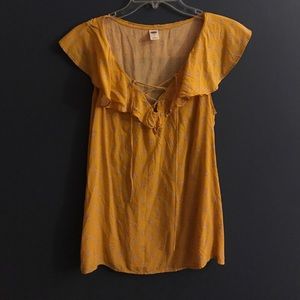 Old navy capped sleeve blouse