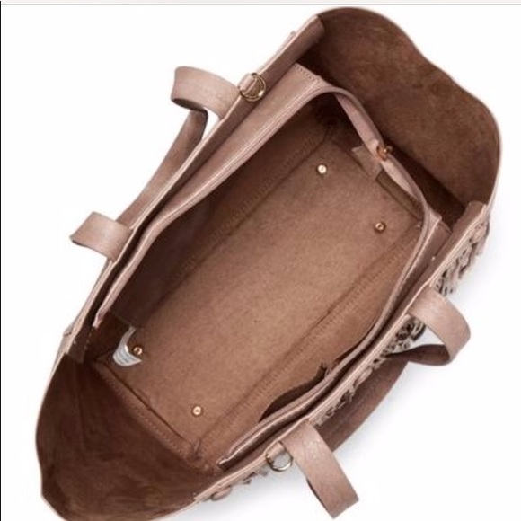 " Feeling Fringy" Everyday Tote - Picture 3 of 3