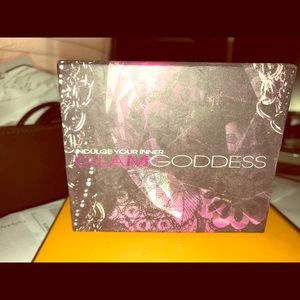 Never used eyeshadow kits