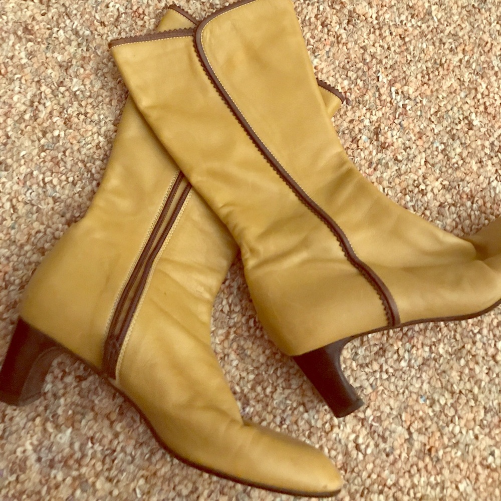 Tou Tou mustard boots size 37 leather Italy