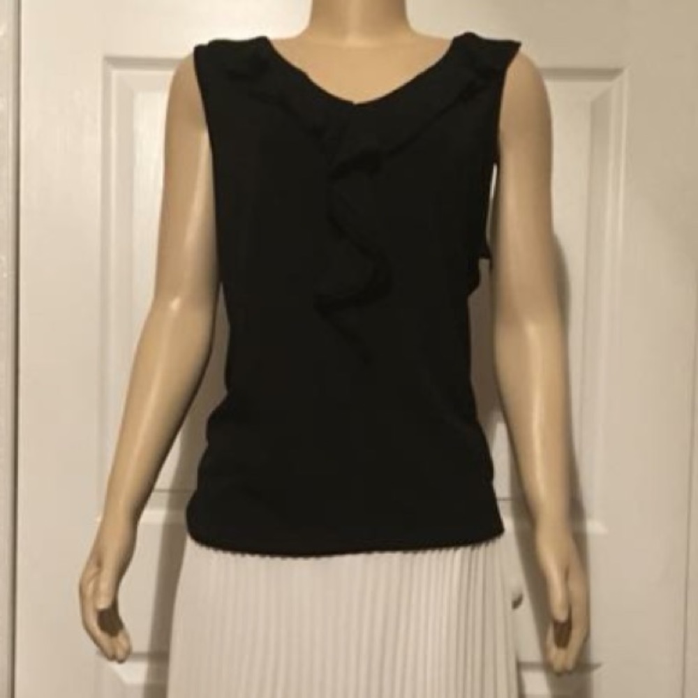 Sleeveless blouse