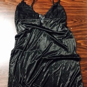 🖤Silk black nightgown with matching thong🖤