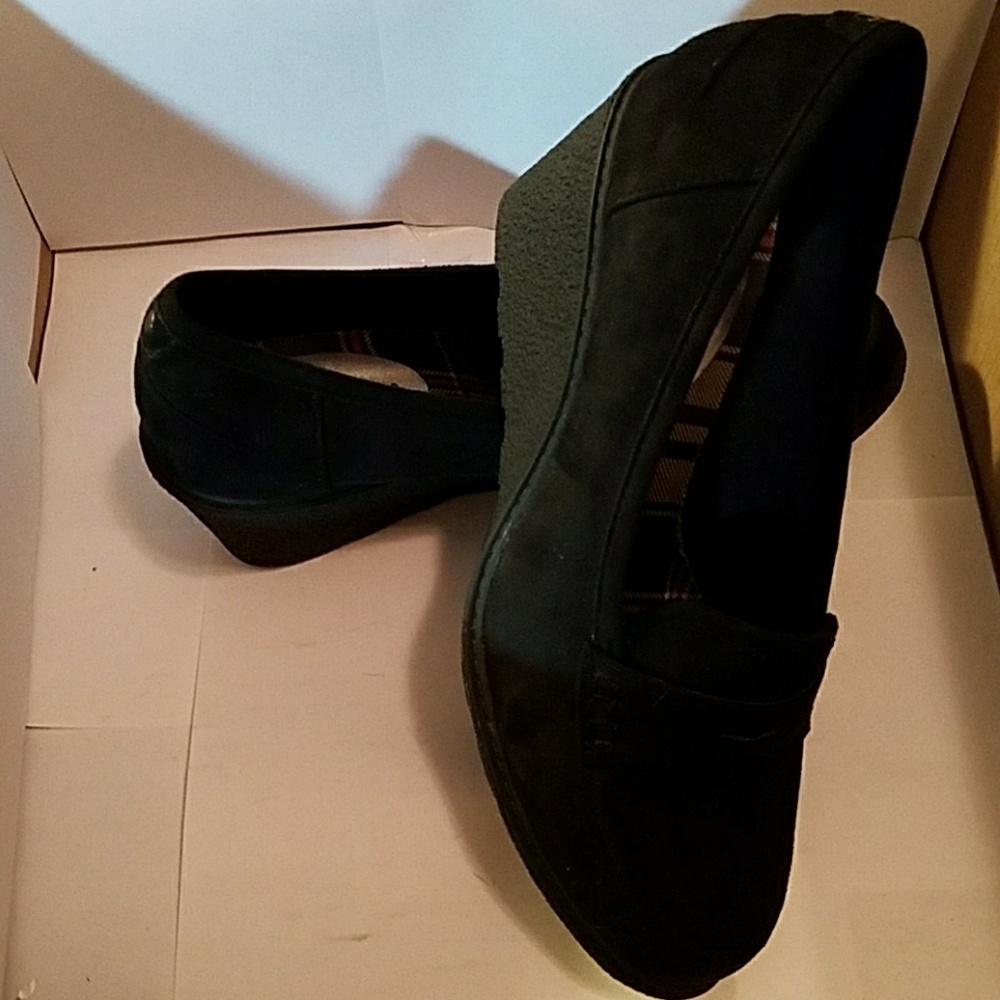 Avenue black wedge size 10