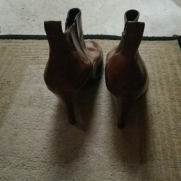 Boots - Picture 3 of 3