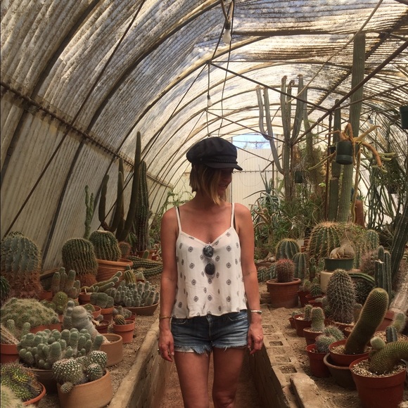 Meet your Posher, Alyssa - Picture 1 of 1