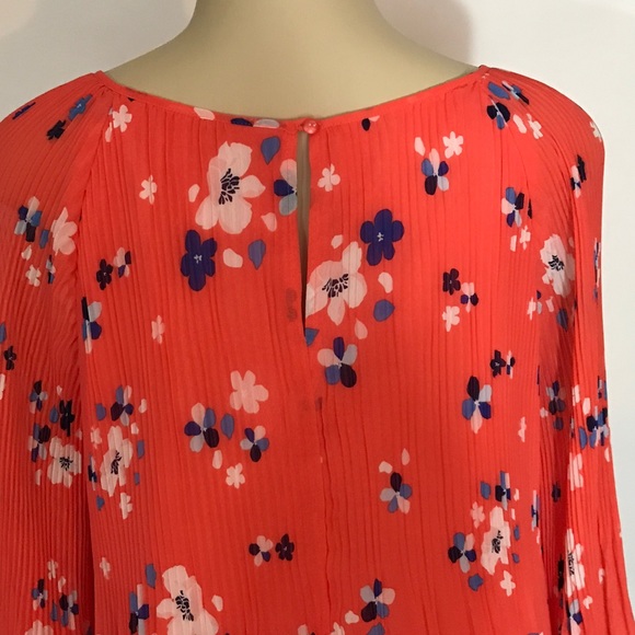 a.n.a - Picture 4 of 6