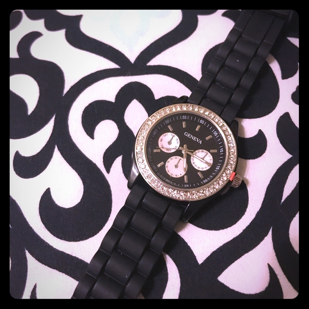 NWOT * Geneva Platinum Deluxe Woman’s Watch