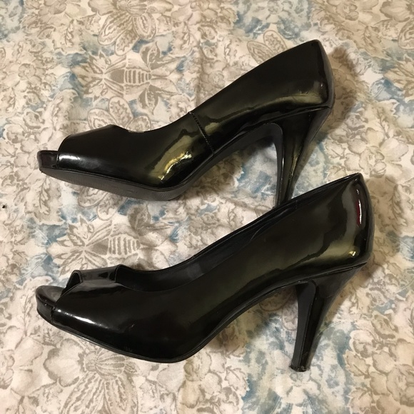 Fergalicious Shiny Black Peep Toe High Heels - Picture 5 of 7