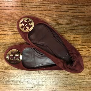 maroon tory burch reva flats