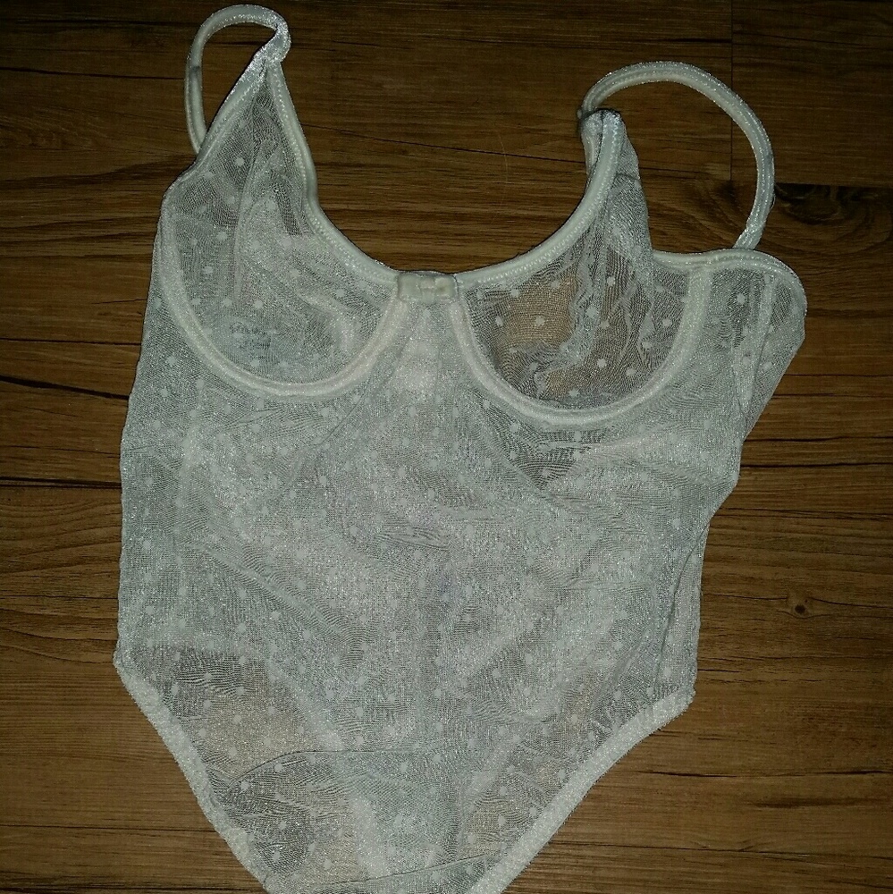 Thong underwired intimate bodysuit