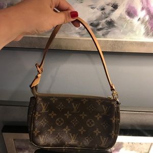 Authentic small Louis Vuitton purse