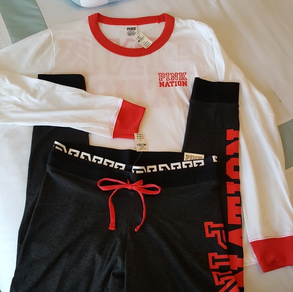 SOLD- VS PINK Set Sz L NWT - Picture 3 of 4