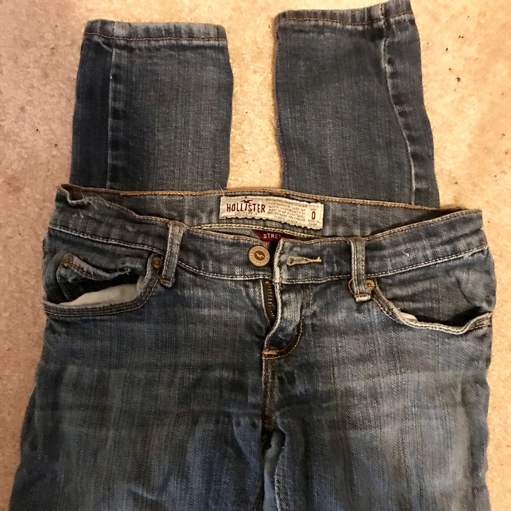 CLOSET CLEAR-OUT Hollister jeans