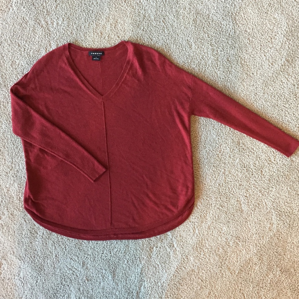 ‘Everyday’ V-Neck Sweater Trouve Maroon
