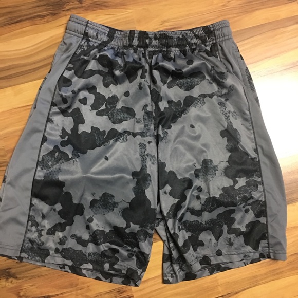 mens under armour gym shorts
