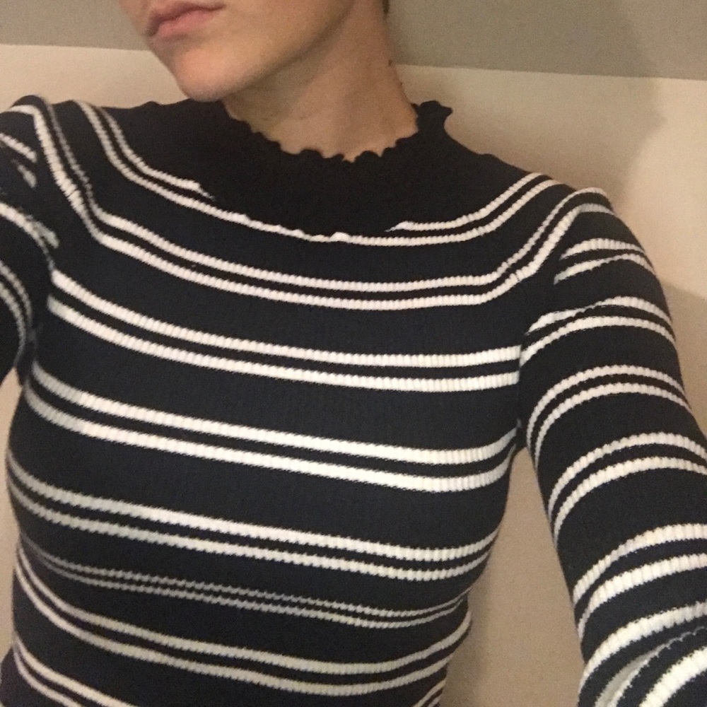NEVER WORN super cute striped ruffled shirt!
