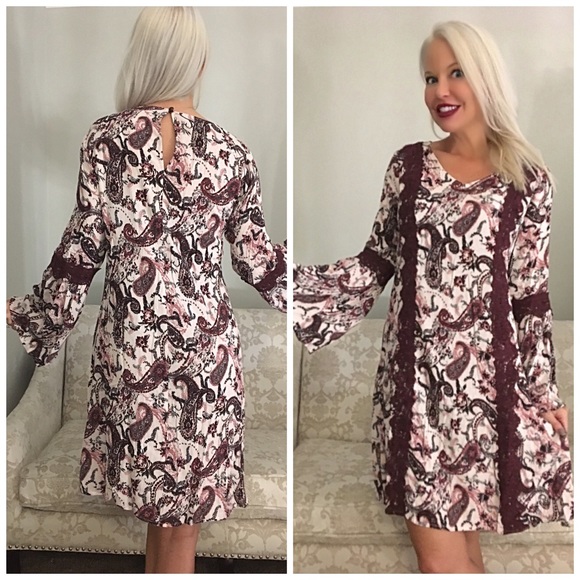 LAST 1! ❤️Stunning Wine/Ivory Bell Sleeve Dress! - Picture 2 of 2