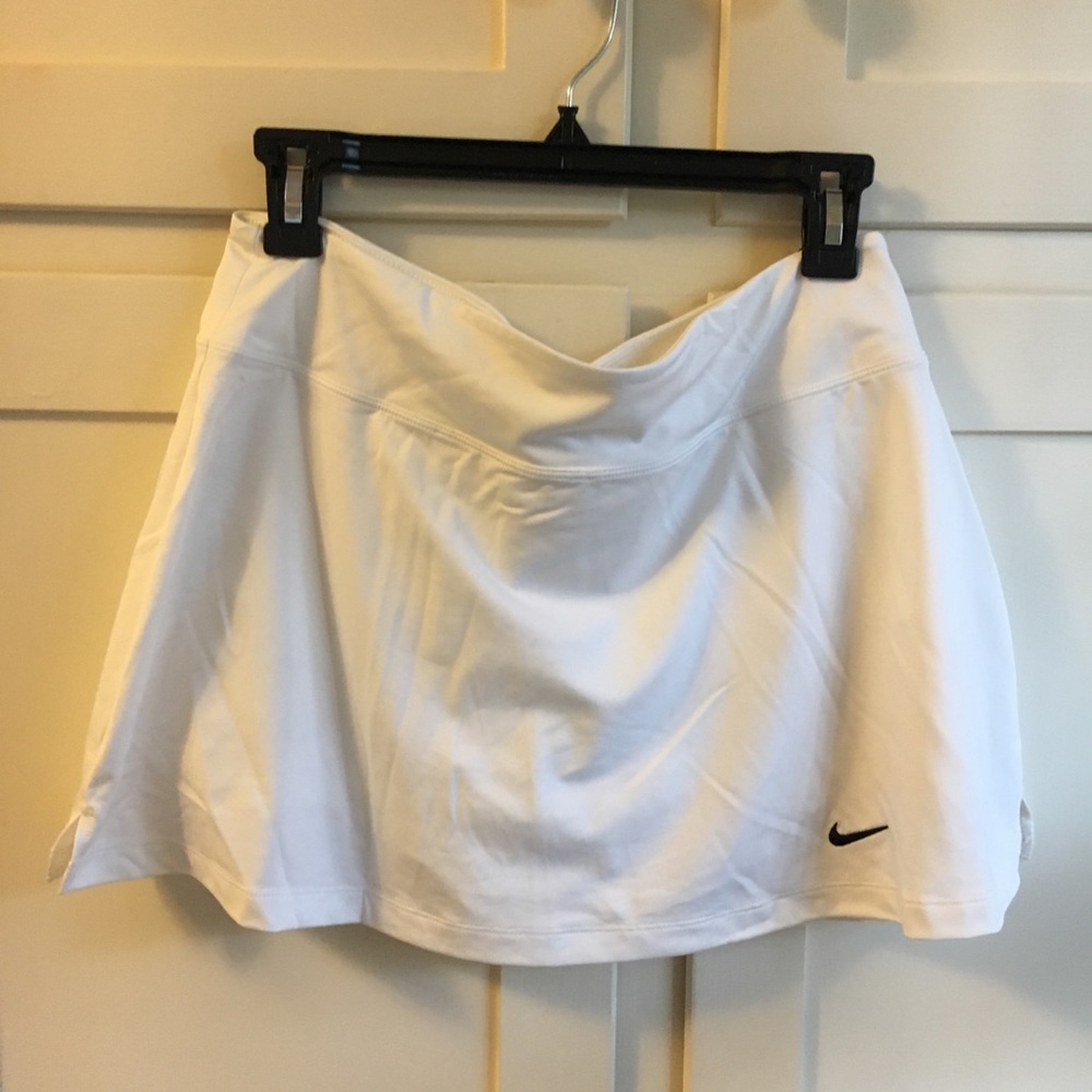Nine Dri-fit skort