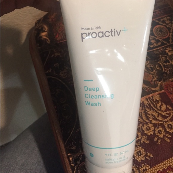 Proactiv Acne treatment - UNOPENED - Picture 2 of 5