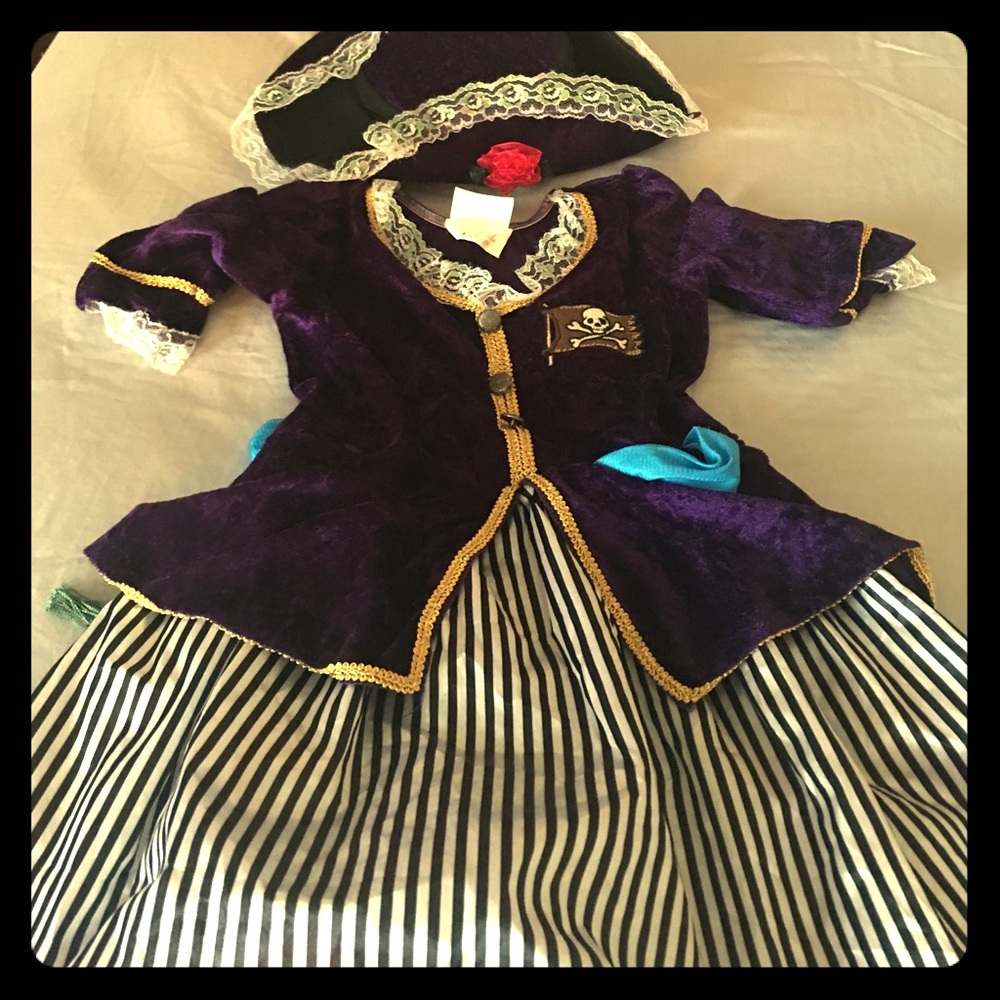 Pirate girl costume