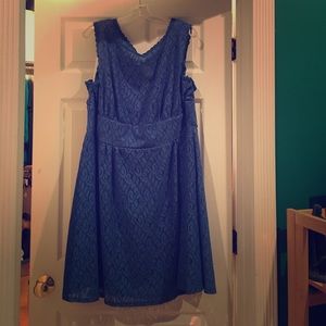Royal lace dress w/ peekaboo sweetheart neck