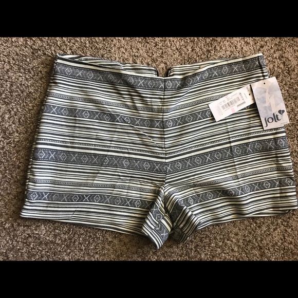 Jolt Pants - Never worn Tribal print shorts!