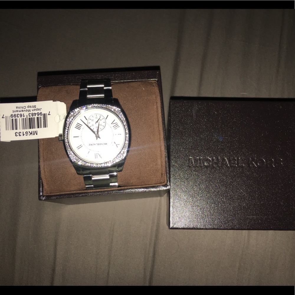 Brand new MIchael kors Watch/jewelry