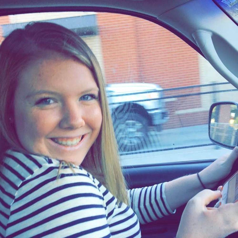 Meet your Posher, Chloe
