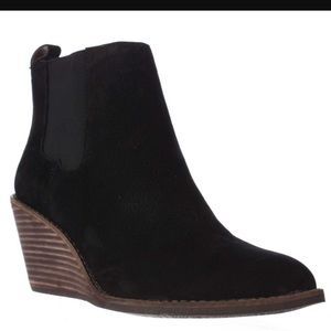 Lucky Brand Black Augusta Pallet Chelsea Bootie
