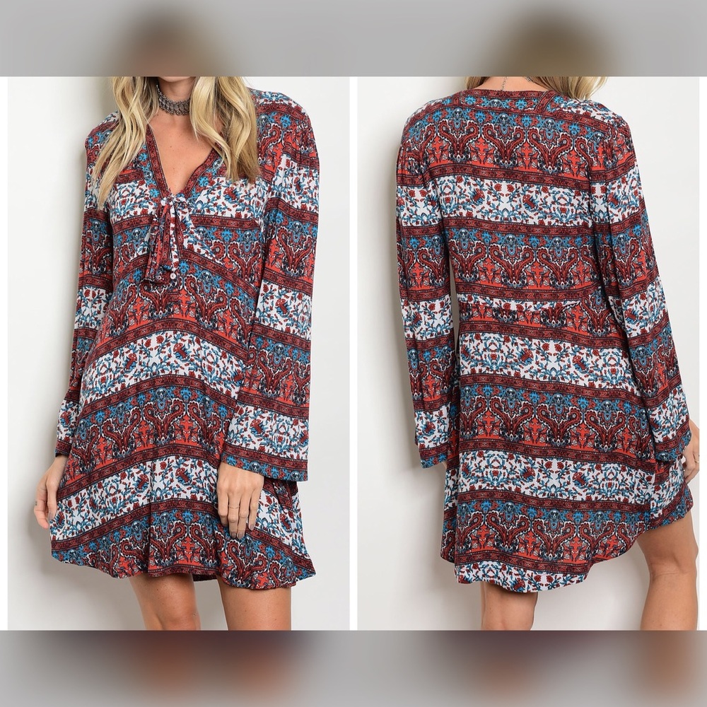 BEST Dress Ever! Flattering Bell Sleeve Dress - Picture 3 of 3