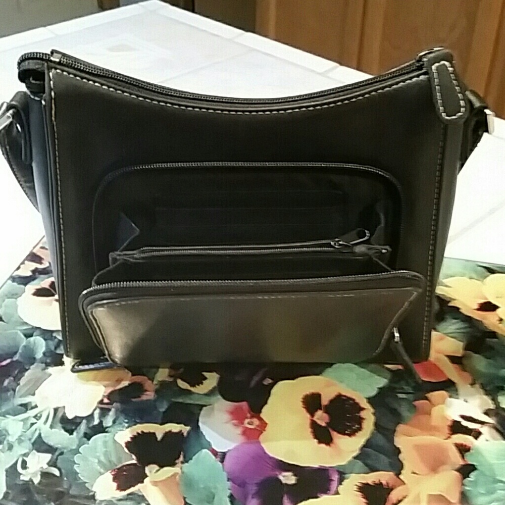 Liz Claiborne Black Purse - Picture 2 of 3
