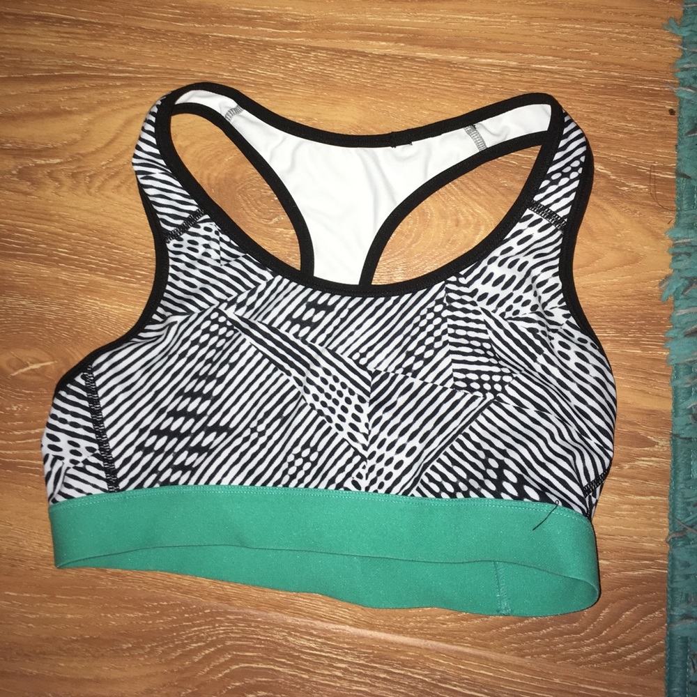 Sports bra