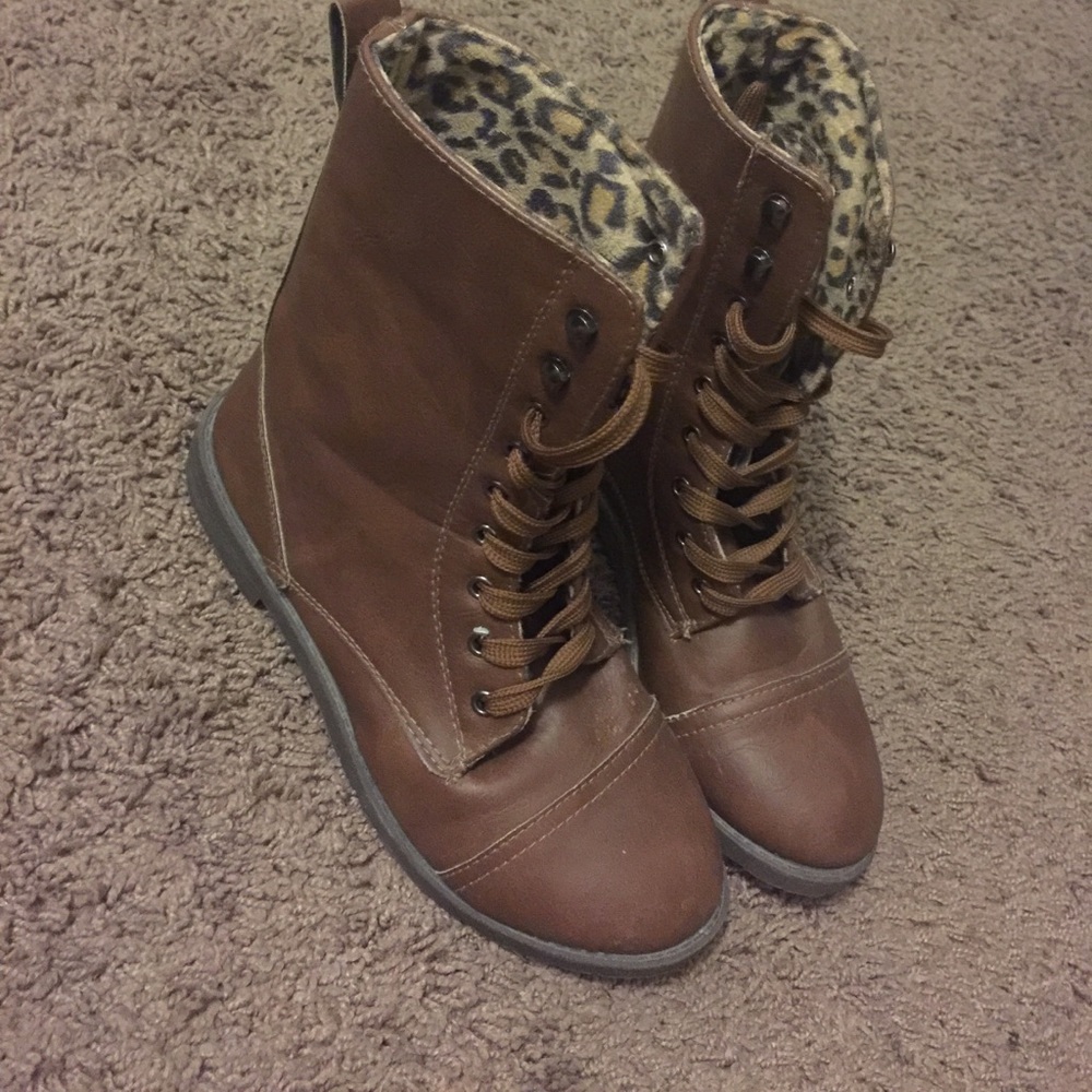 Combat boots ! Black Friday deal only ❗️❗️❗️❗️