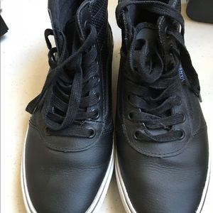 6.5 Vans Milton Zip Women's High-Top Skate Shoes